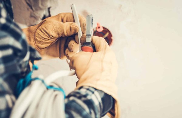 Installation électrique à Marseille : conseils d'experts