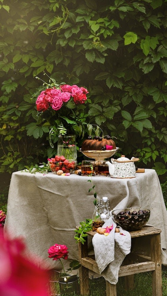 Quelle est la signification des natures mortes dans les œuvres de Cézanne ?