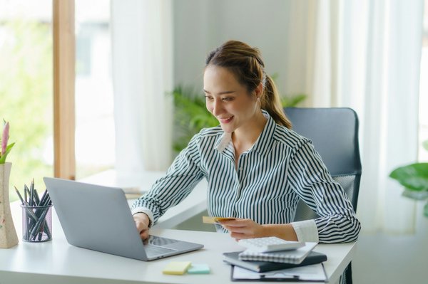 Enseigne meuble : les secrets d'un agencement réussi pour votre boutique